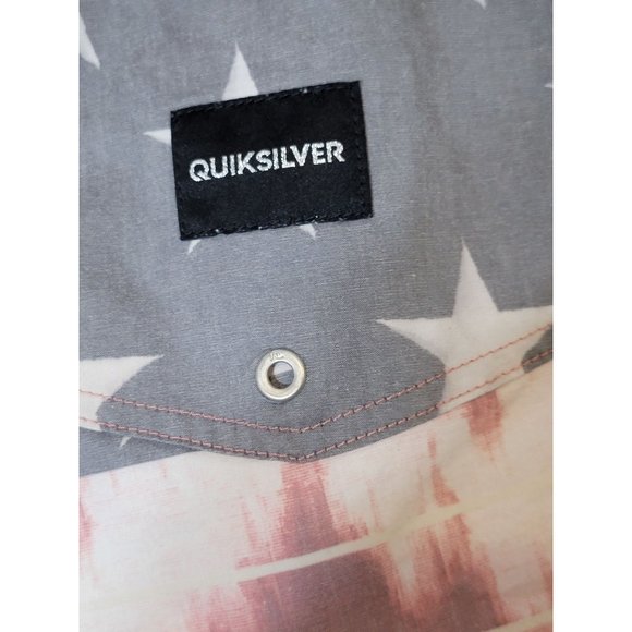 Quicksilver Drawstring Board Shorts Pockets Mid-Thigh Flag Graphic Size 38 - Picture 7 of 8